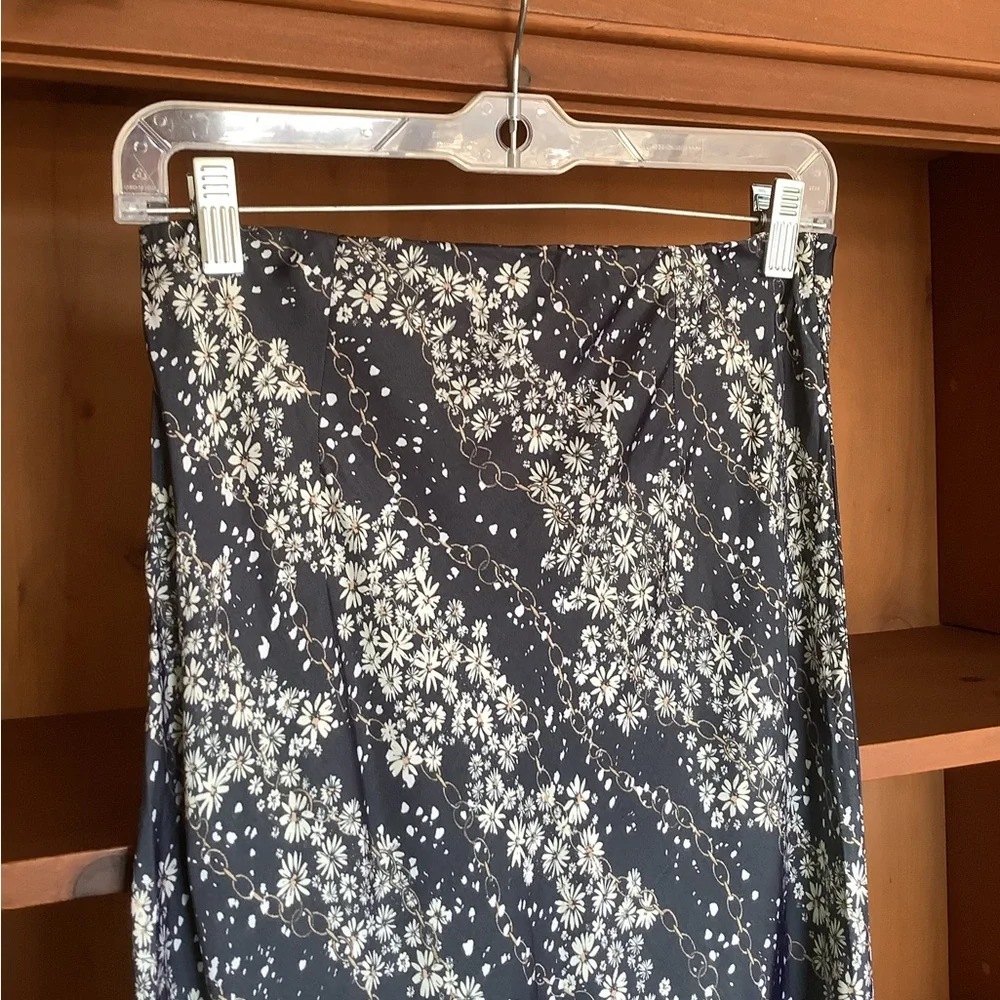 NWT Victoria’s Secret Floral Bias Cut Midi Skirt Cottagecore Slip Skirt Size S - Picture 5 of 10
